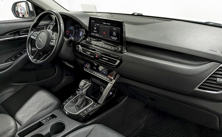 Kia Seltos 2.0 CVT