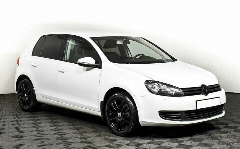 Volkswagen Golf 1.2 Робот