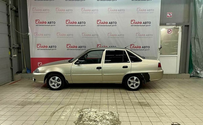 Daewoo NEXIA 1.6 MT (109 л.с.)