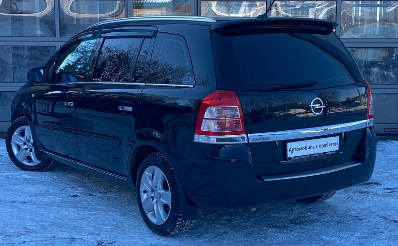 Opel Zafira B Рестайлинг