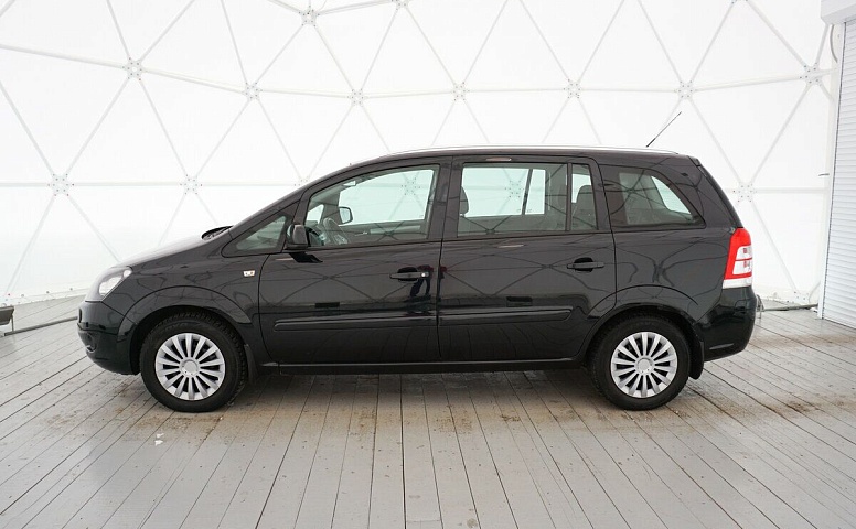 Opel Zafira B Рестайлинг