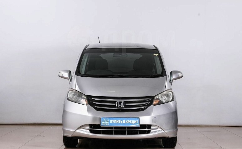 Honda Freed, 1 поколение