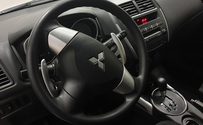 Mitsubishi ASX I