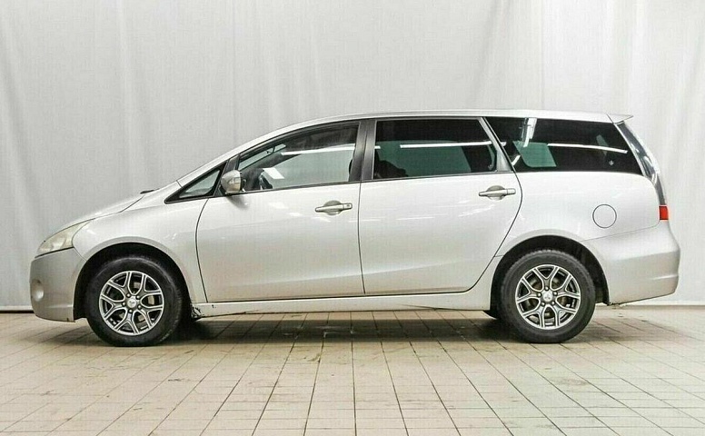 Mitsubishi grandis