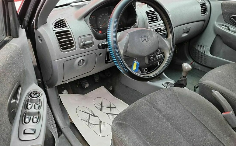 Hyundai ACCENT 1.5 MT (102 л.с.)