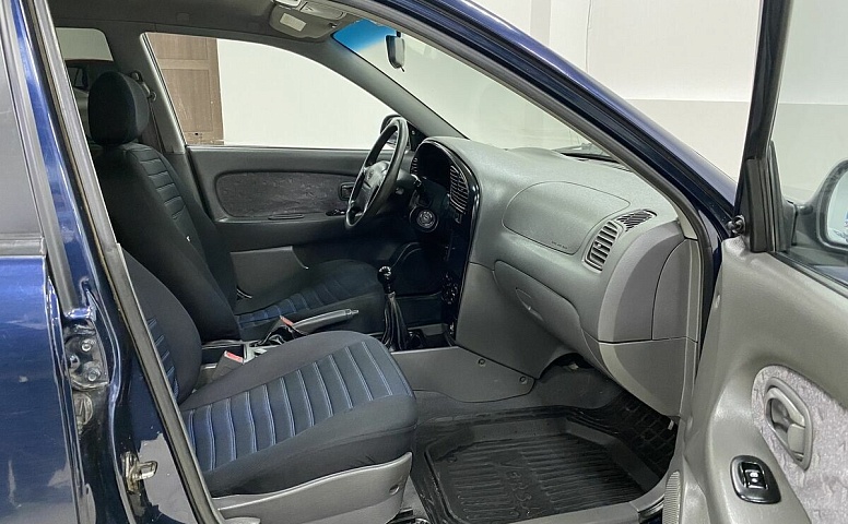 Kia SPECTRA 1.6 MT (101 л.с.)