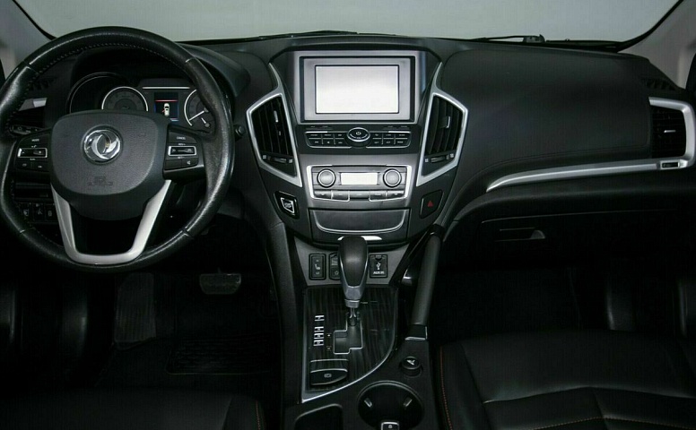 Dongfeng ax7