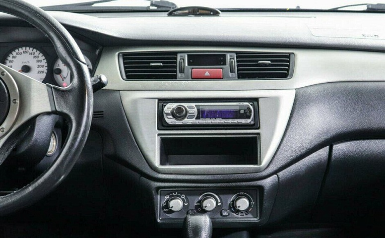 Mitsubishi Lancer 2.0 Автомат