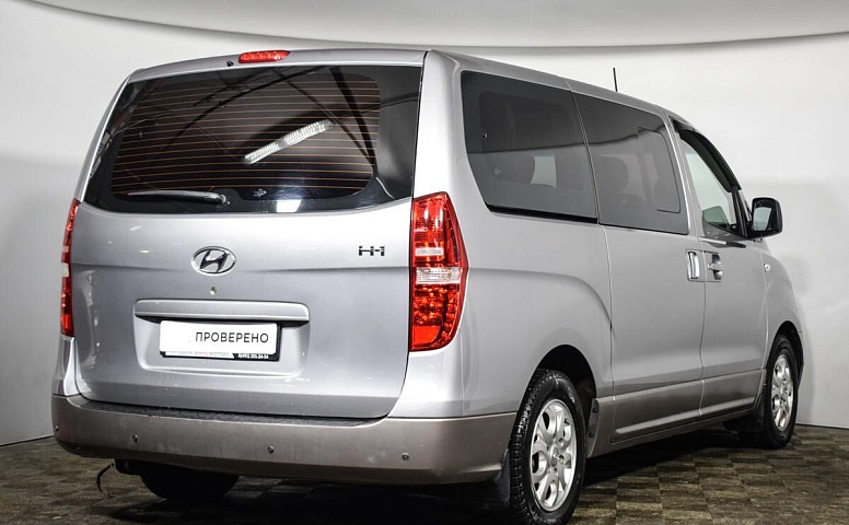 Hyundai H-1