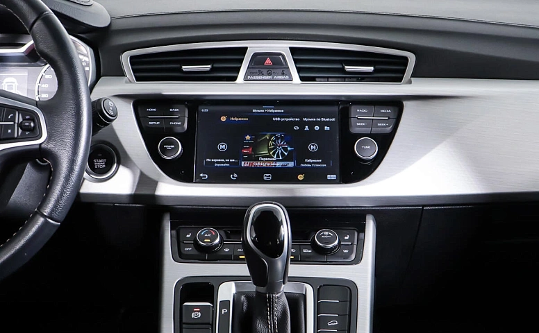 Geely Atlas