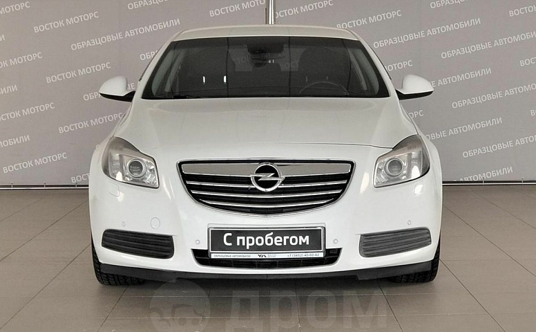 Opel Insignia, 1 поколение