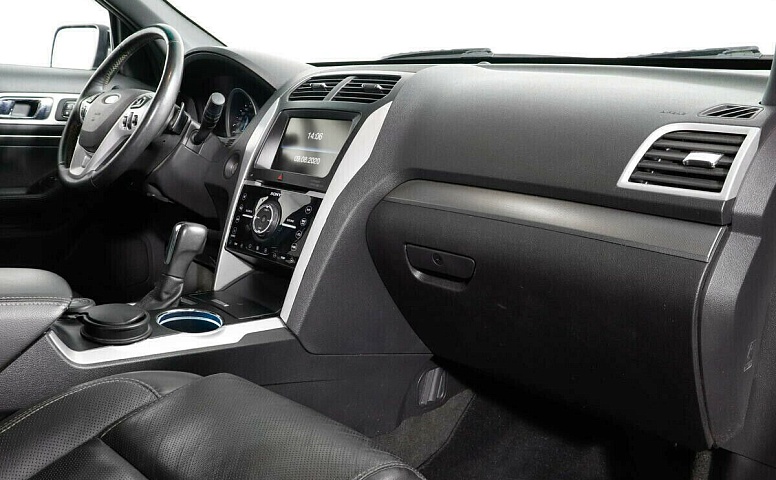 Ford Explorer V