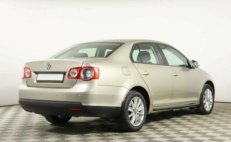 Volkswagen Jetta 1.6 Автомат