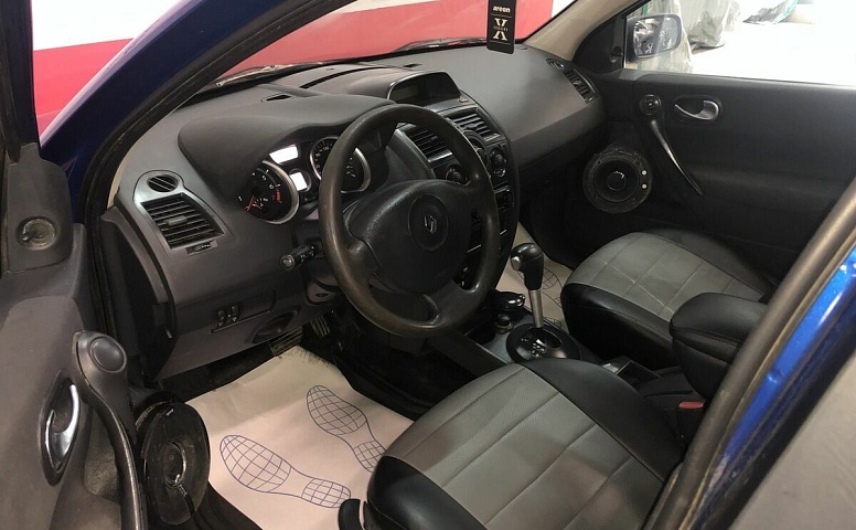Renault MEGANE 1.6 AT (115 л.с.)