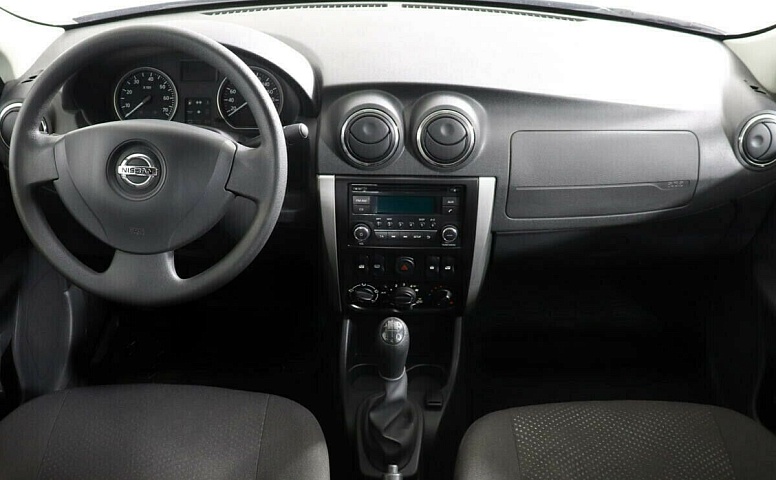 Nissan Almera III (G15)