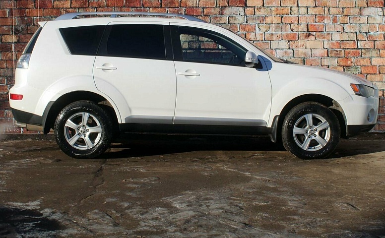 Mitsubishi Outlander II