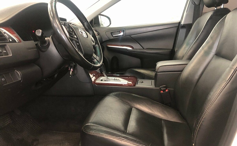Toyota Camry VII (XV50)