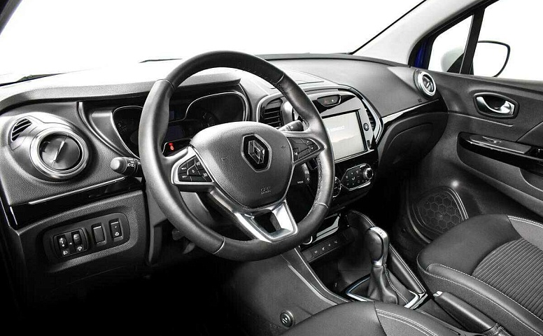 Renault kaptur cvt 2017 с пробегом 25 570 км