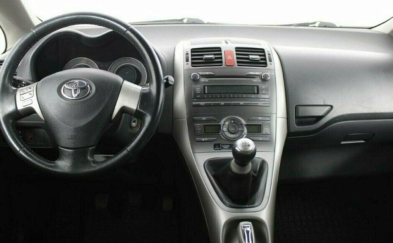 Toyota Auris 1.6 Механика