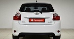 Toyota auris i рестайлинг