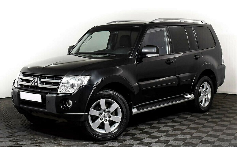 Mitsubishi Pajero IV