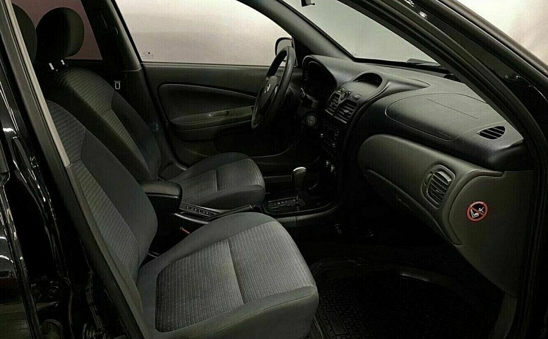 Nissan almera classic