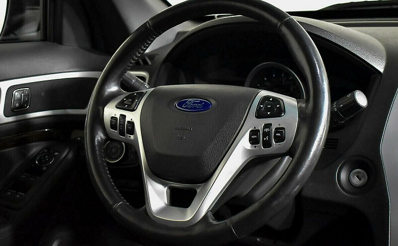 Ford Explorer V
