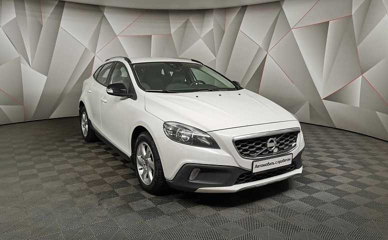 Volvo V40 1.6 D2 Powershift (114 л.с.) Белый