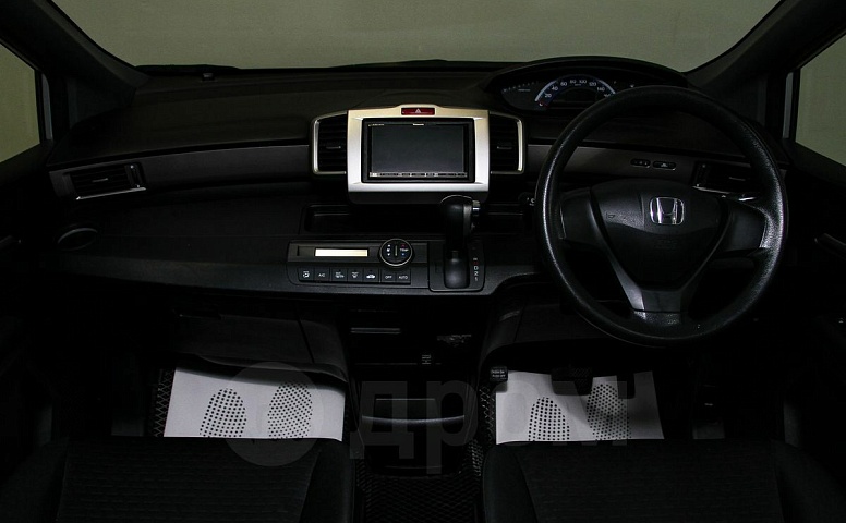Honda Freed Spike, 1 поколение