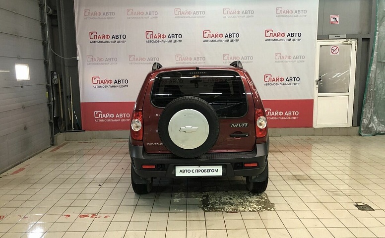 Chevrolet NIVA 1.7 MT (80 л.с.) 4WD