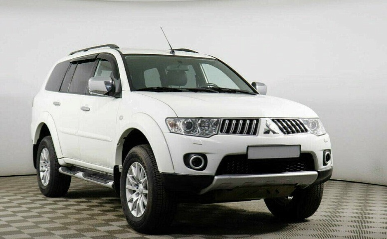 Mitsubishi Pajero Sport 3.0 Автомат