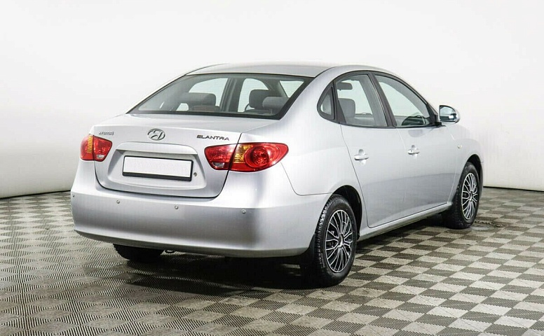 Hyundai Elantra IV (HD)