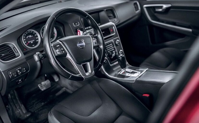 Volvo S60