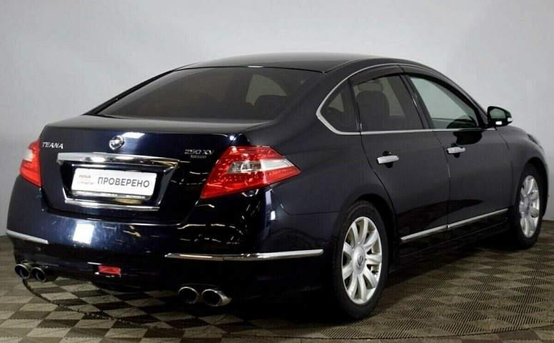 Nissan teana