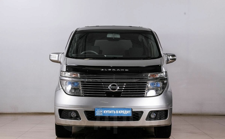Nissan Elgrand, 2 поколение