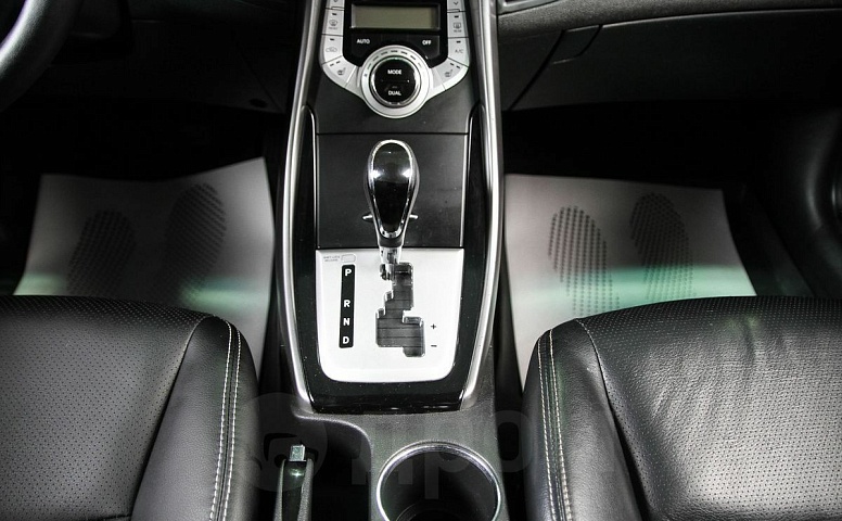 Hyundai Avante, 4 поколение
