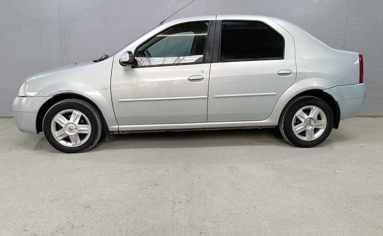 Renault LOGAN 1.6 MT (87 л.с.)