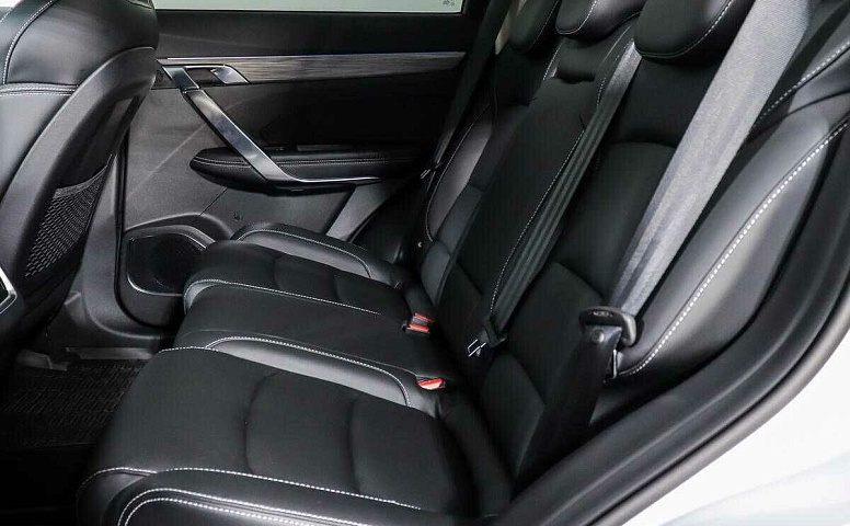 Geely atlas pro робот 2021 с пробегом 9 000 км