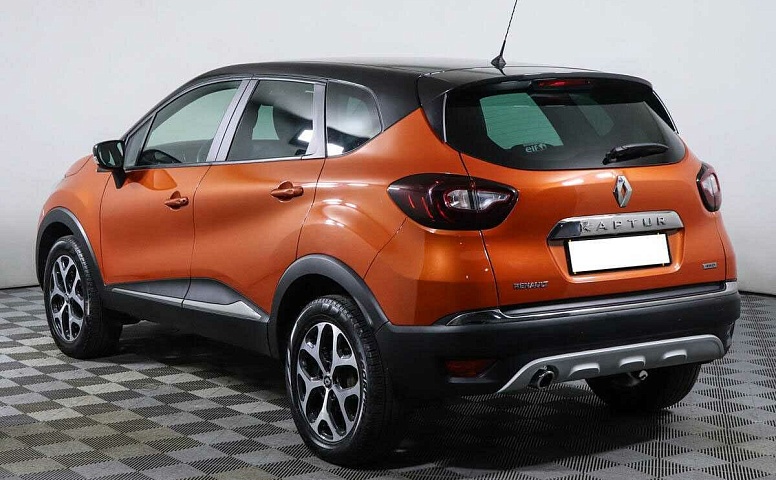 Renault kaptur мкпп 2017 с пробегом 58 760 км