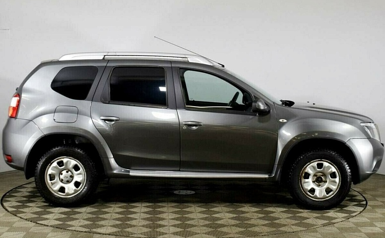 Nissan terrano