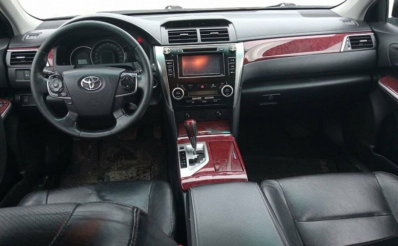 Toyota Camry VII (XV50)