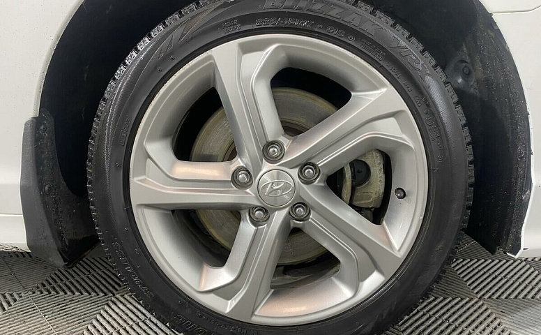 Hyundai Sonata 2.4 АКПП