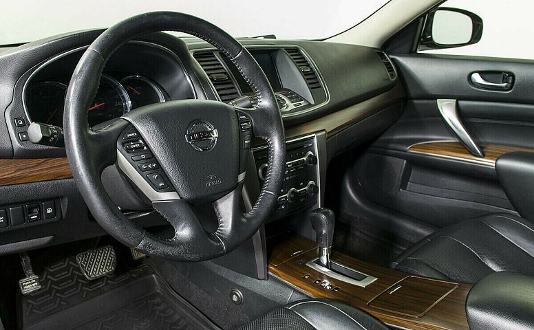 Nissan teana