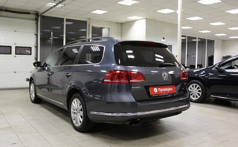 Volkswagen Passat (B7)