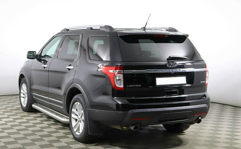 Ford Explorer V