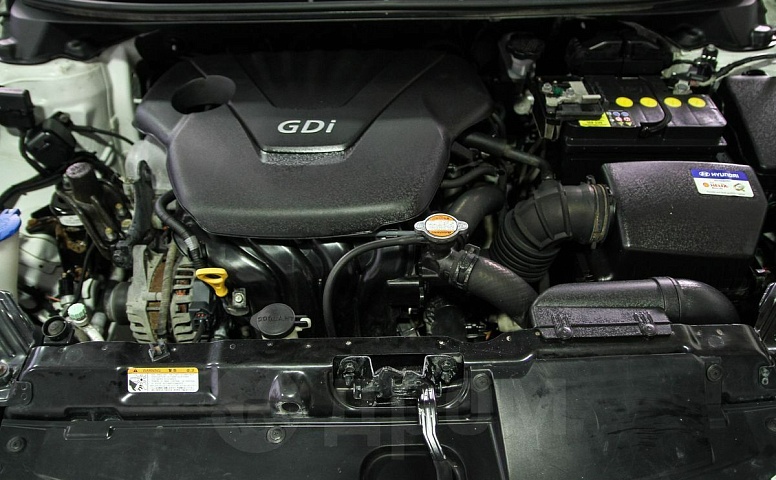 Hyundai Avante, 4 поколение