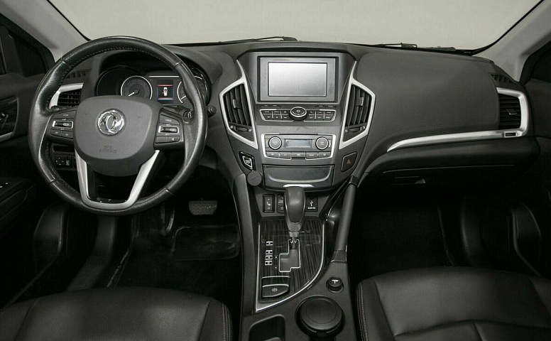 Dongfeng ax7