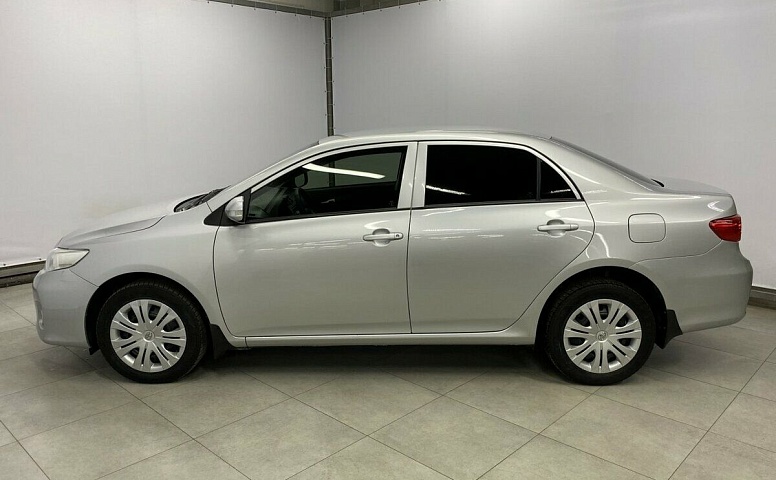 Toyota Corolla X (E140, E150) Рестайлинг