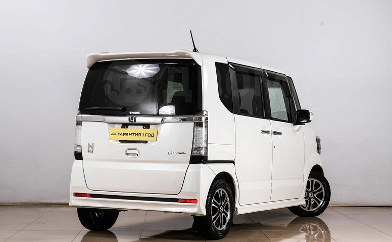 Honda N-BOX, 1 поколение