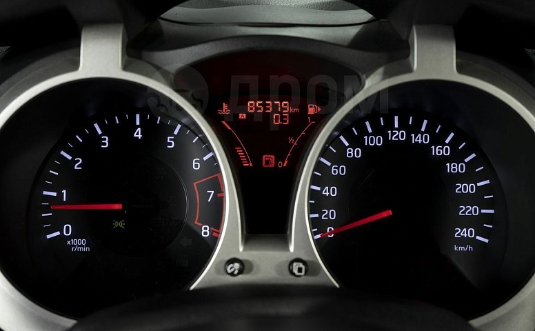 Nissan Juke, 1 поколение